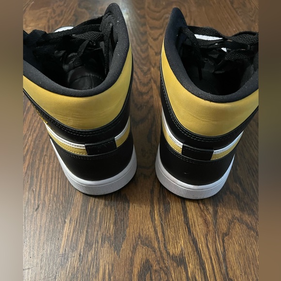 Nike air Jordan1 - Pollen Black - Picture 4 of 14